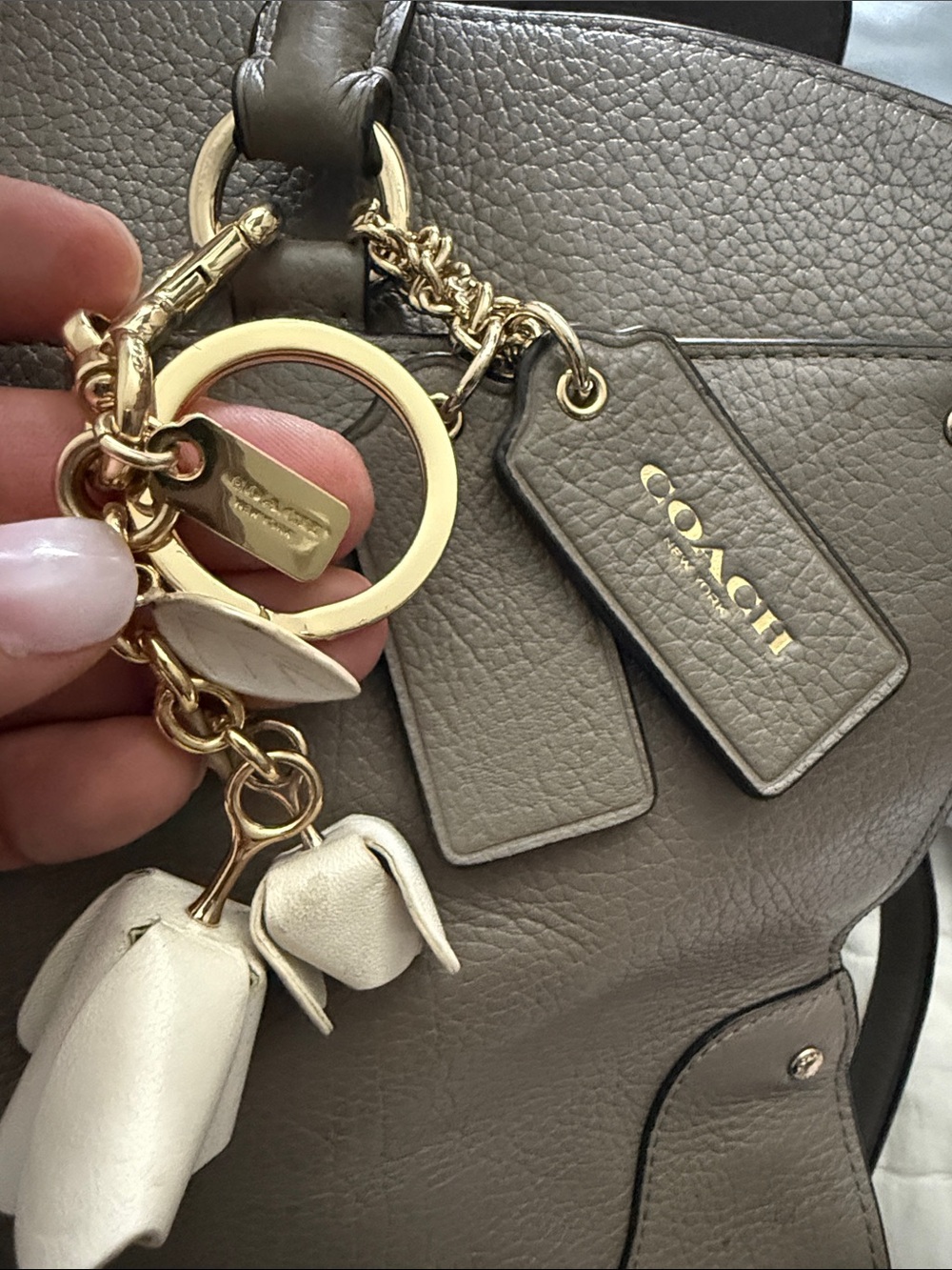 COACH MERCER GRAY Crossbody Leather Satchel with Gold bagCharm tea rose white - Picture 4 of 13